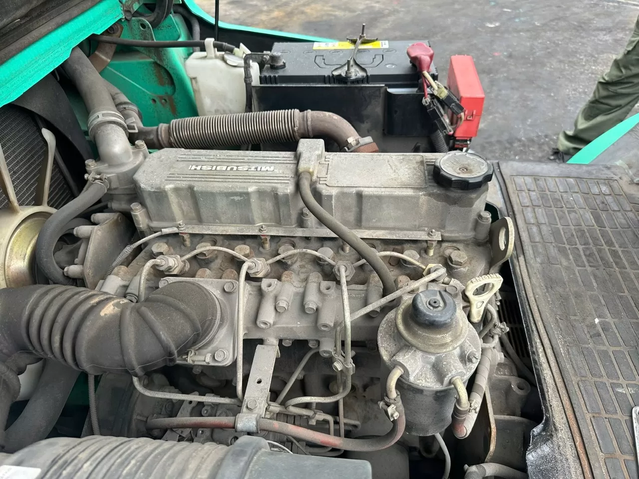 Xe nâng động cơ Diesel hiệu MITSUBISHI  Model FD25T