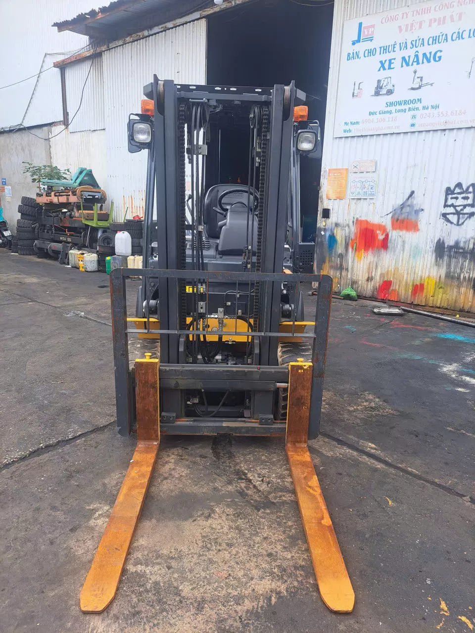 Xe nâng điện hiệu KOMATSU model FE25-1