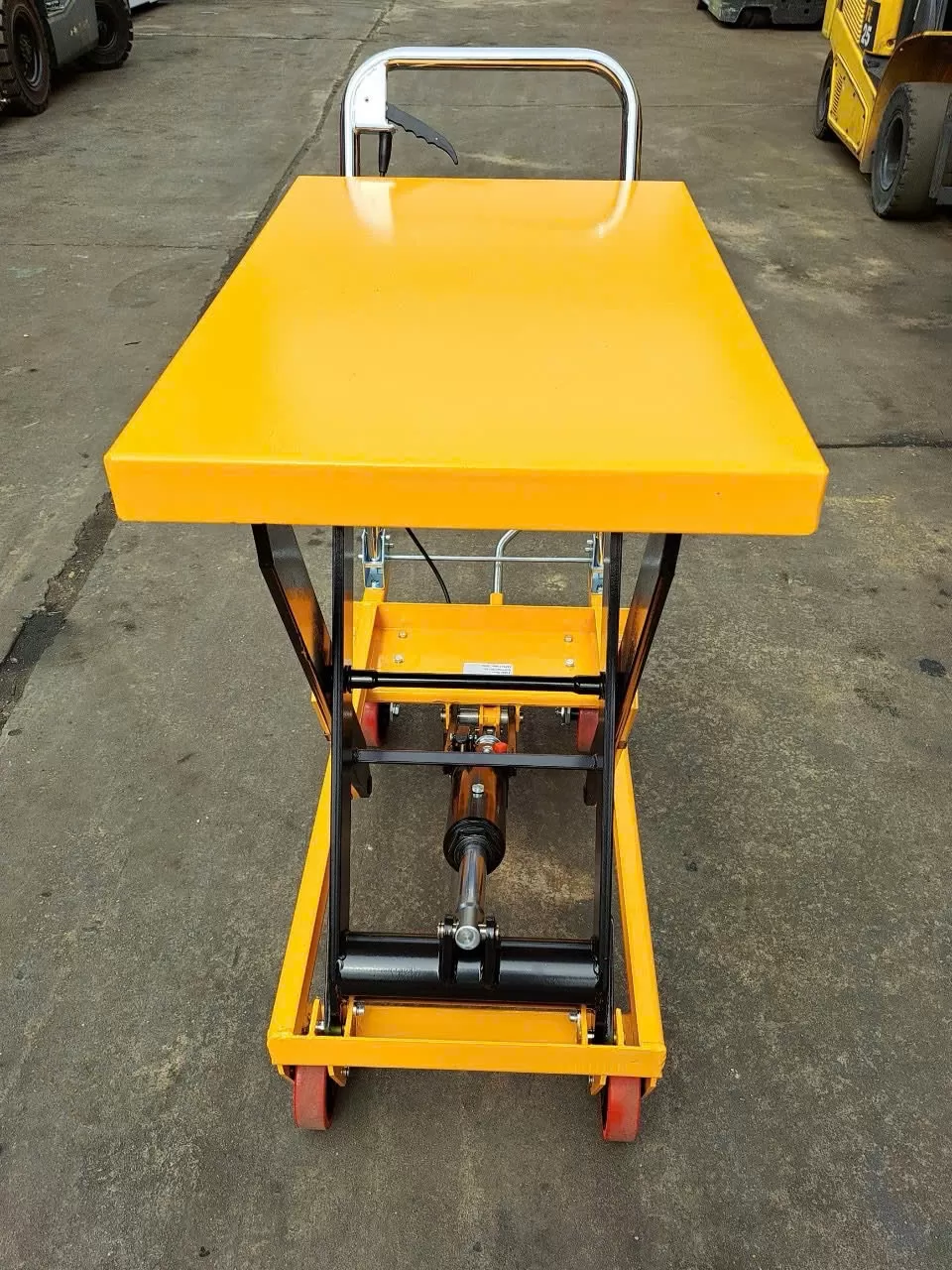 XE NÂNG MẶT BÀN HIỆU XILLIN