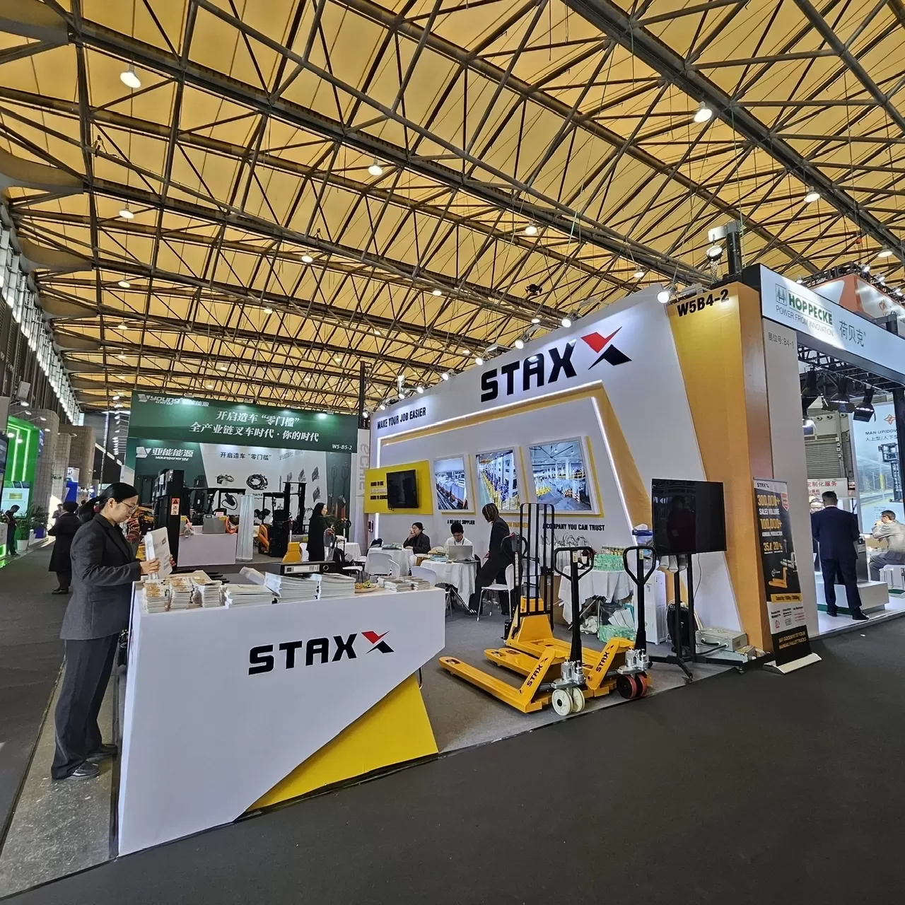 Công ty Việt phát tham gia hội chợ triển lãm hàng Staxx tại Hà Nội và Hồ Chí Minh
