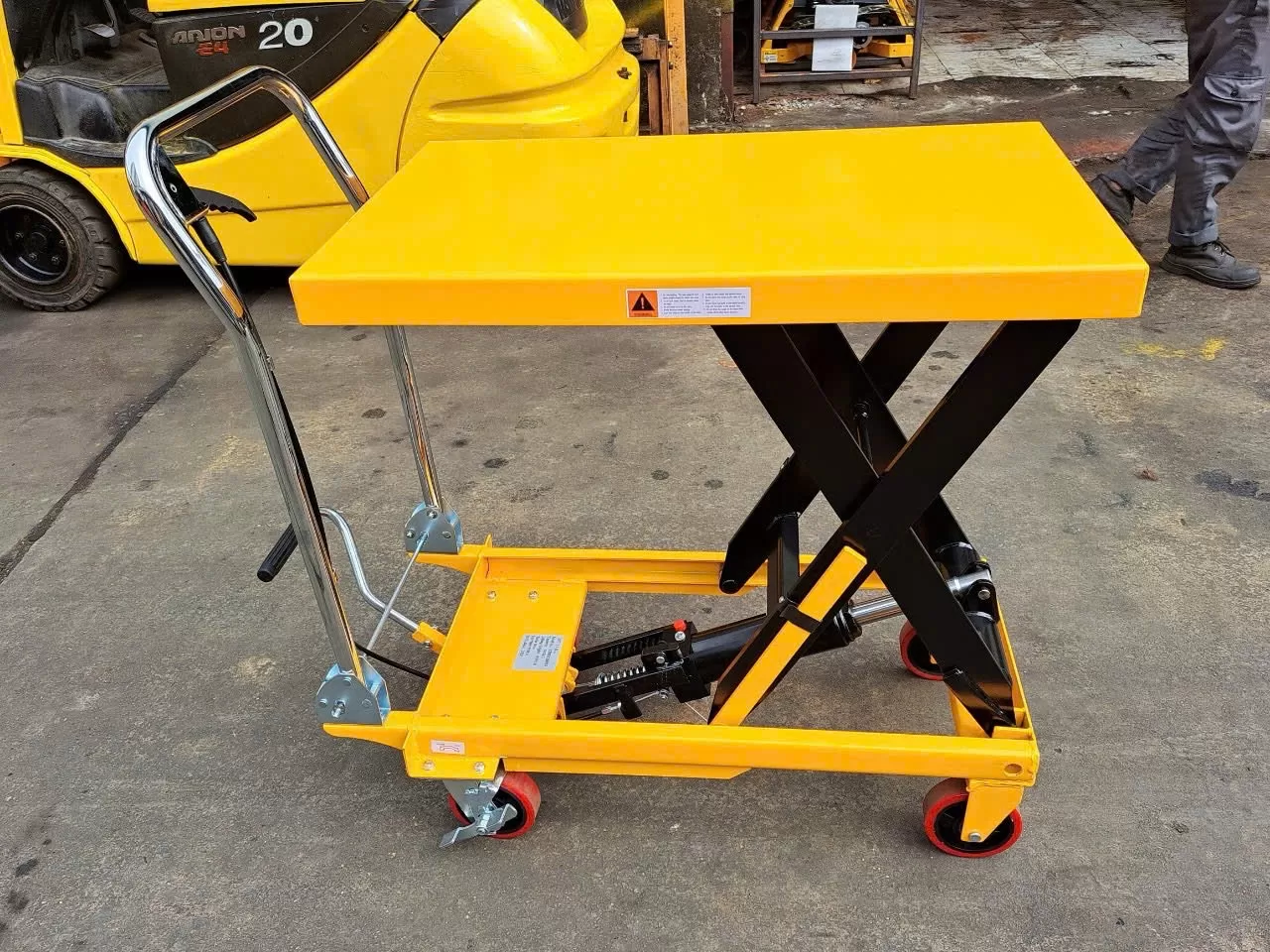 XE NÂNG MẶT BÀN HIỆU XILLIN