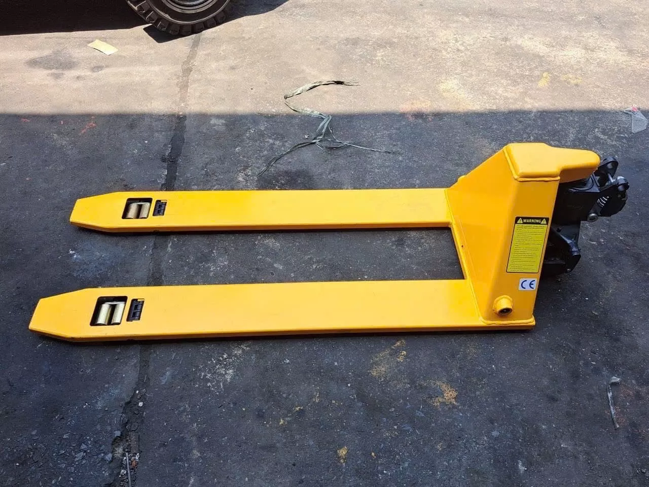 Xe nâng tay hiệu XILIN Model BFL10