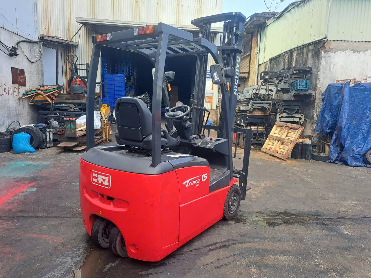 Xe nâng điện hiệu NICHIYU  model : FBT15PN-80-400SF